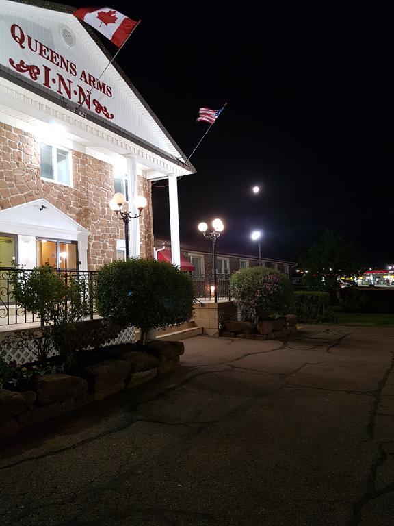 Queens Arms Inn 샬럿타운 외부 사진